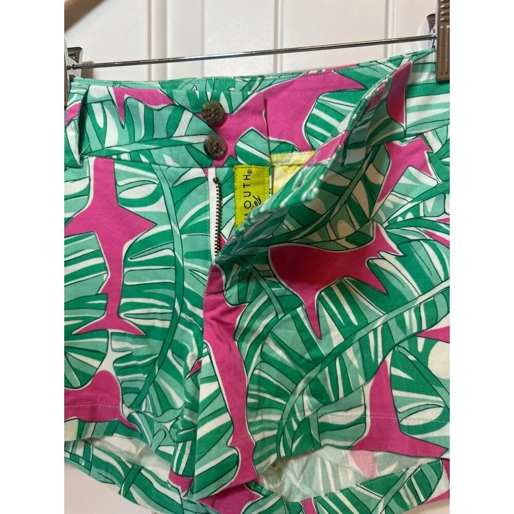 Loudmouth Ladies Palm Pink Sharks Print Shorts Size 4 - Picture 4 of 8